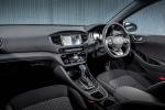Hyundai IONIQ plug-in hybrid 2017 года (UK)